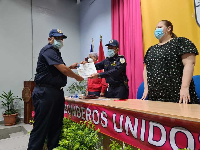 BOMBEROS